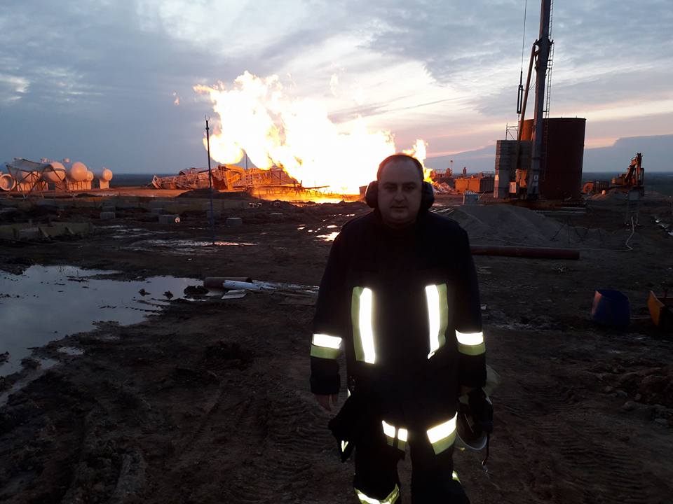 REACȚIE a MAI: Șeful pompierilor, schimbat după intervenția de la sonda din Moftin?