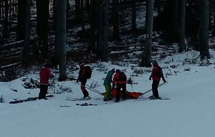 FOTOGALERIE. Salvamontiștii sătmăreni au salvat două persoane, în urma unor accidente pe munte