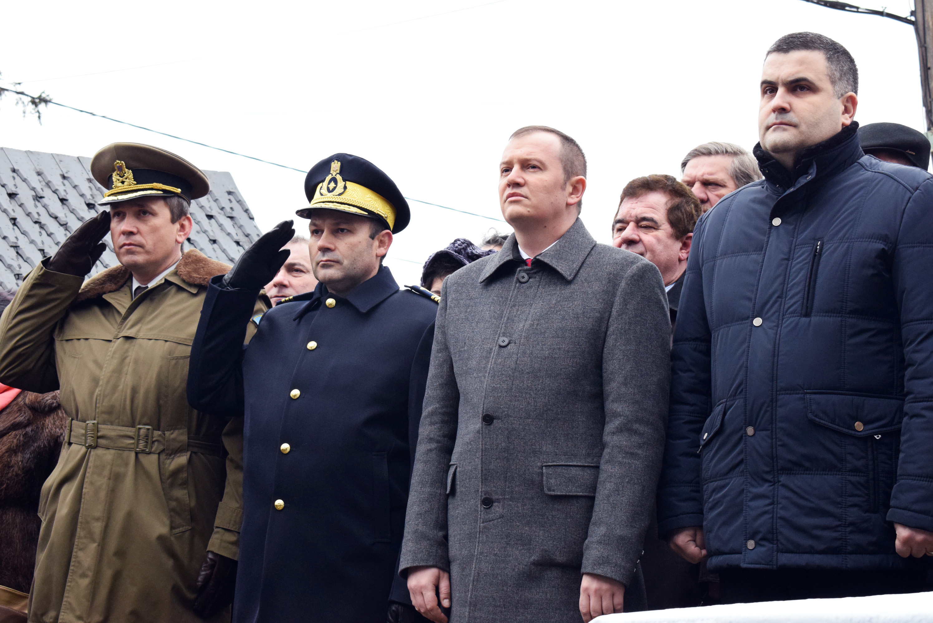 FOTOGALERIE. Cel mai mare patriot român din Sătmar, dr. Vasile Lucaciu, comemorat la Apa