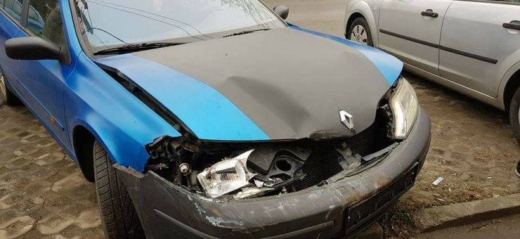 FOTO. Accident în municipiul Satu Mare. Vinovatul a fugit! Este căutat peste tot