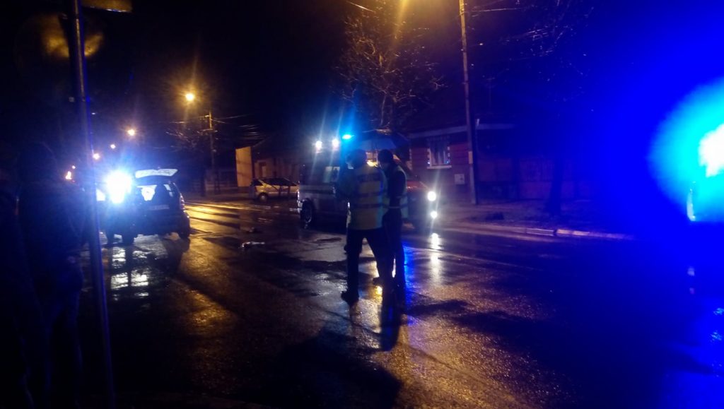 FOTO. Accident grav în municipiul Satu Mare. Pieton lovit de o mașină
