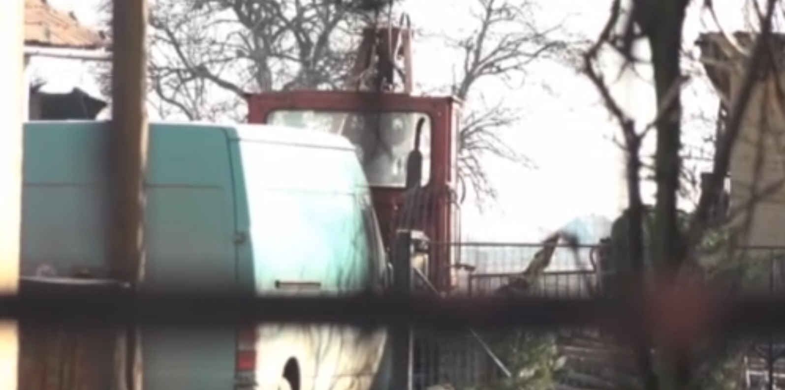 FOTO. Cazul fetiței de doi ani, decedate în curtea casei, a șocat o întreagă localitate