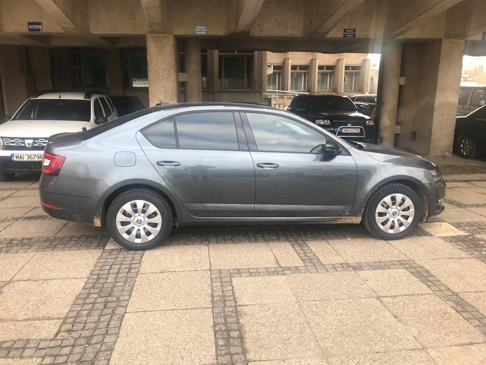 FOTO. Acuzații extrem grave la Consiliul Județean: ”Am votat AUTOUTILITARE, iar ei și-au cumpărat mașini de lux”