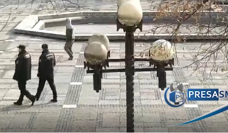 VIDEO. Confruntare cu un scandalagiu în centrul Sătmarului. Poliția Locală, fără reacție