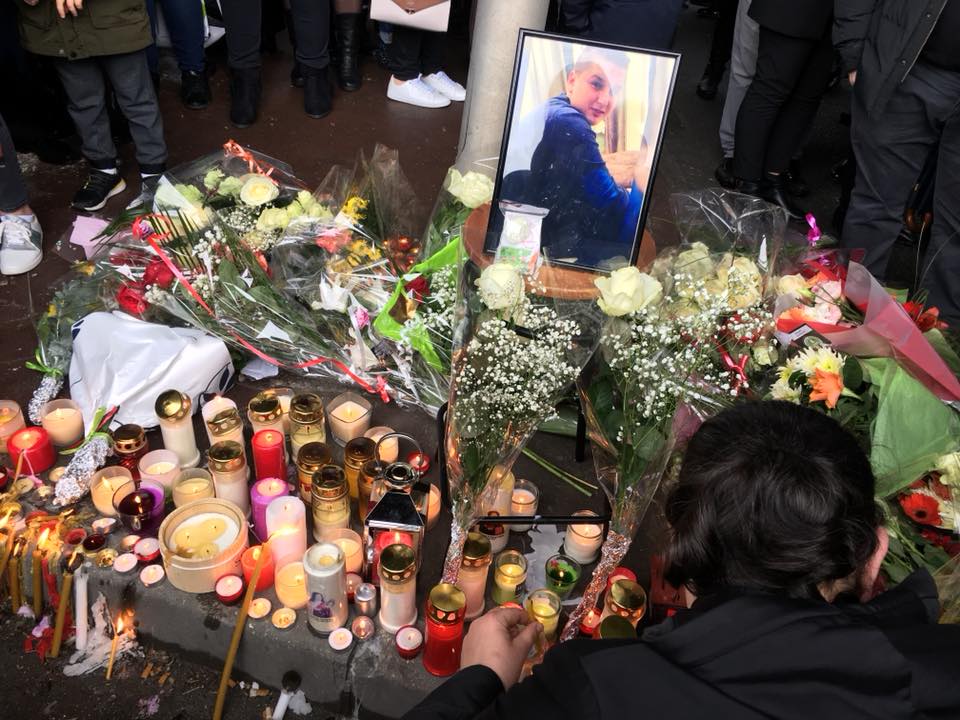 FOTO. IMPRESIONANT. Sute de români i-au adus un omagiu sătmăreanului ucis în Paris