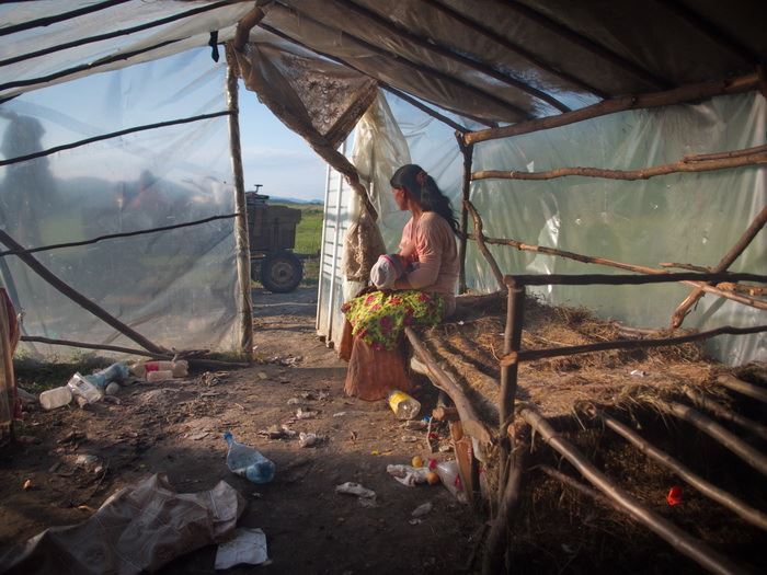 FOTOGALERIE. Sărăcia cruntă din județul Satu Mare, metamorfozată în artă