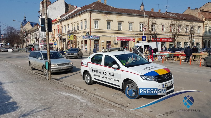 FOTO/VIDEO. Poliția Locală face curățenie în centrul Sătmarului. Nu au iertat nimic