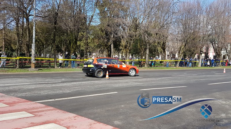 FOTO/VIDEO. Femeile au făcut raliu în centrul municipiului Satu Mare