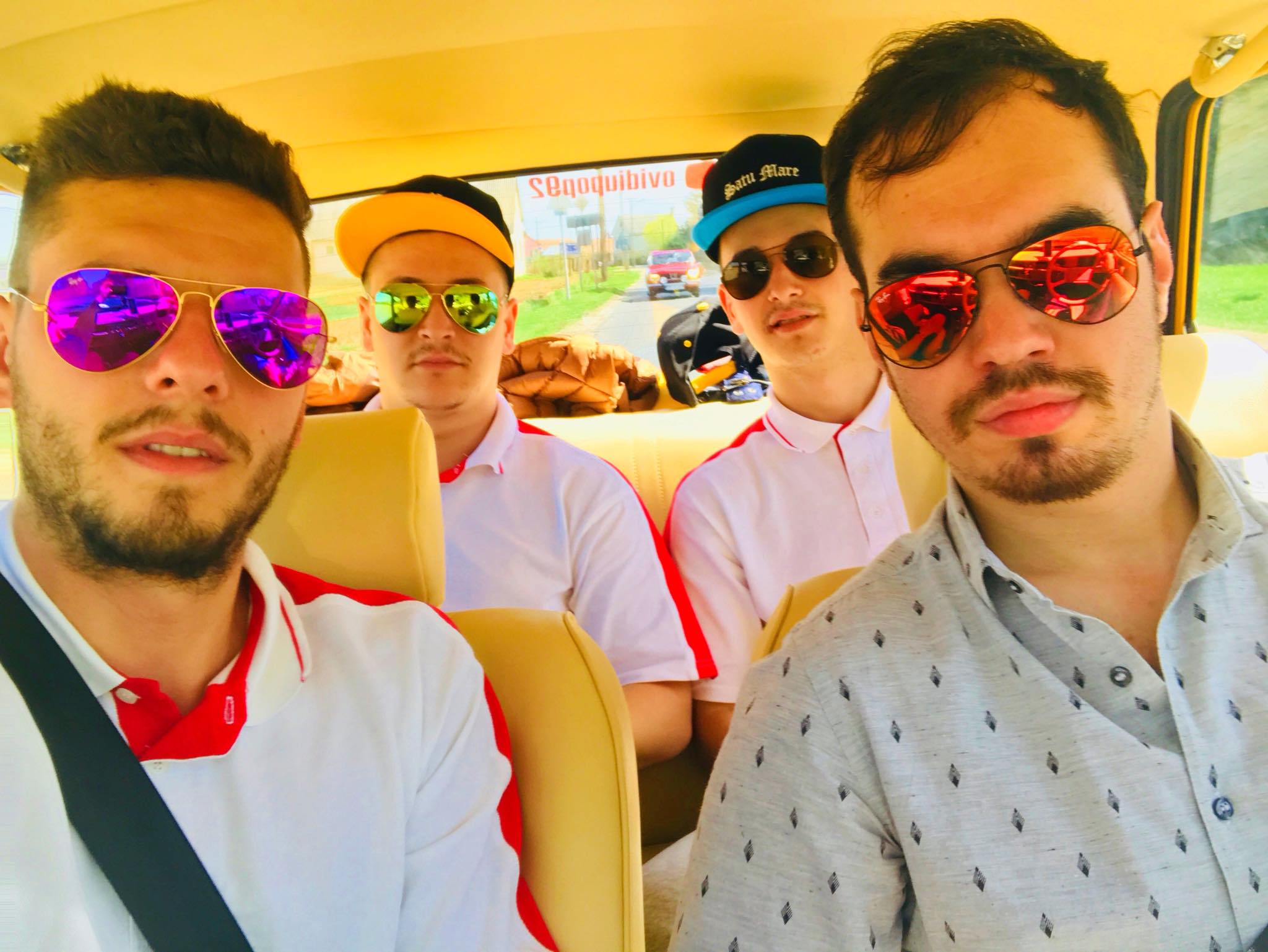 FOTO. Șase sătmăreni au pornit cu Daciile 1300 - 1310 spre deșertul Sahara!