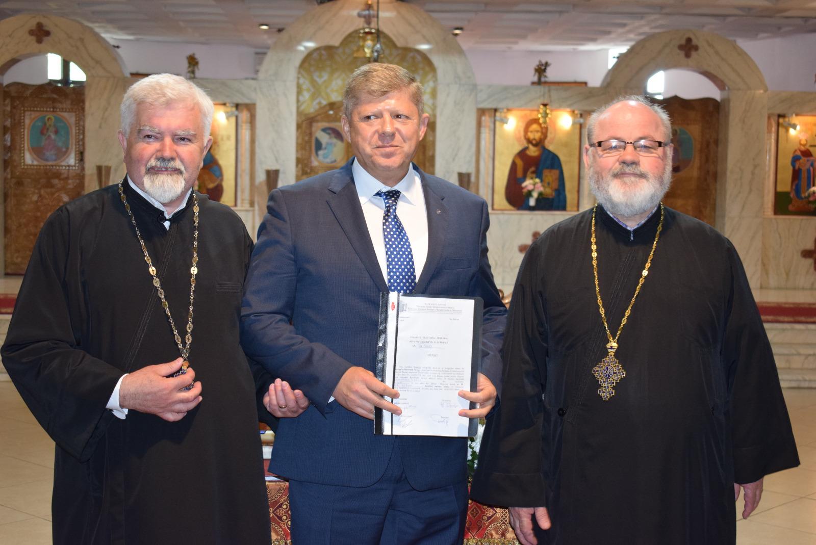 Deputatul Petric a ”schimbat” regulile bisericești: ales în forul de conducere al Episcopiei