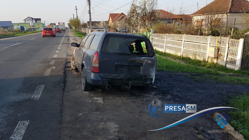 FOTO/VIDEO. După ce ar fi dat foc mașinii iubitei, acum ar fi distrus mașinile părinților