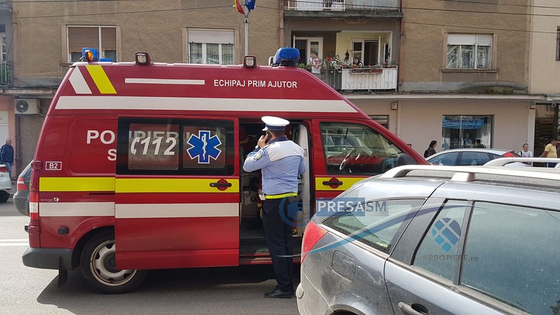 FOTO/VIDEO. Dosar penal deschis de polițiști. Femeie lovită în centrul Sătmarului