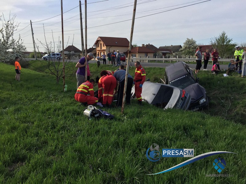 FOTO/VIDEO. Accident grav, cu trei răniți, între Satu Mare și Petea