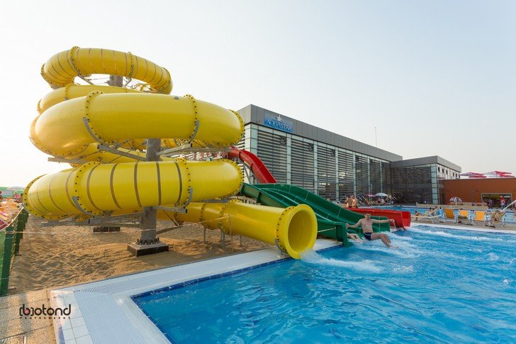 Veste bună! Se redeschide Aquastar, cel mai modern ștrand din județul Satu Mare