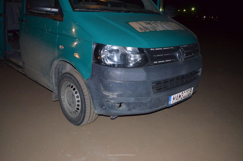 FOTO/VIDEO. Polițiștii au tras focuri de armă pentru a prinde mai mulți fugari