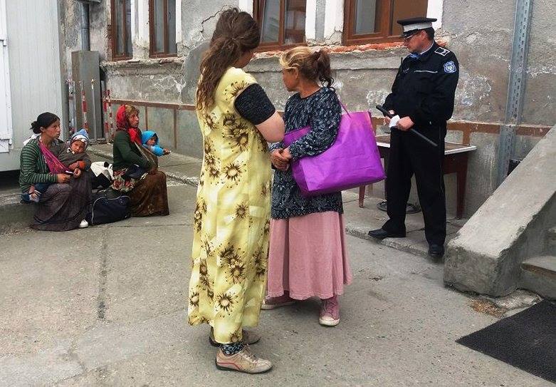 FOTO/VIDEO. Cerșetorii din Sălaj s-au întors! Polițiștii locali din Satu Mare i-au vânat...din nou