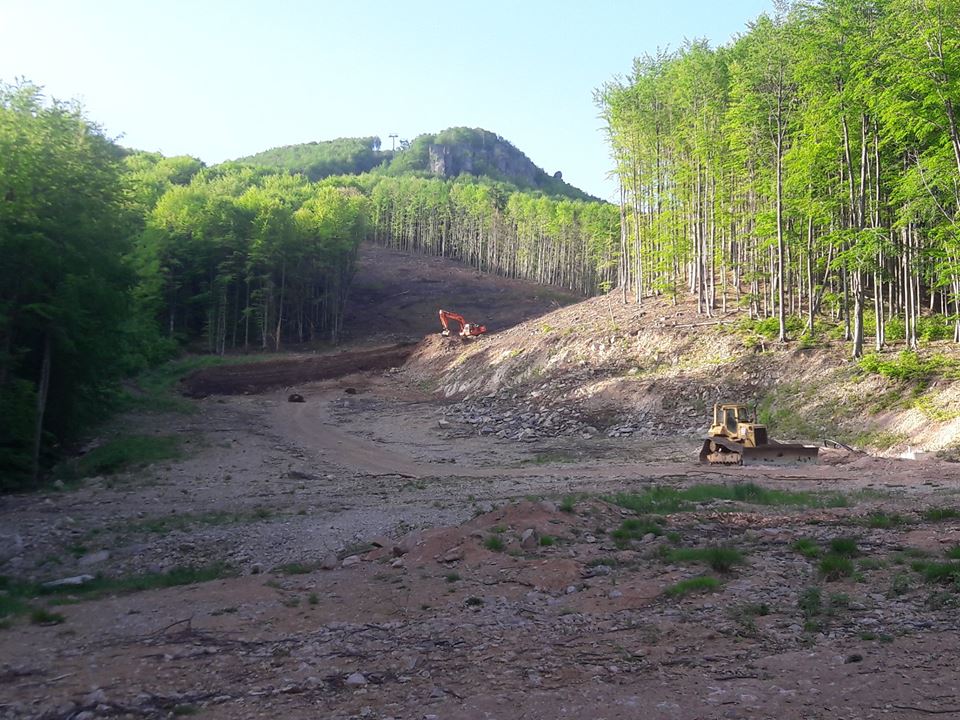 Pista de schi de la Luna Șes, în curs de finalizare. Se asigură apa pentru tunurile de zăpadă!