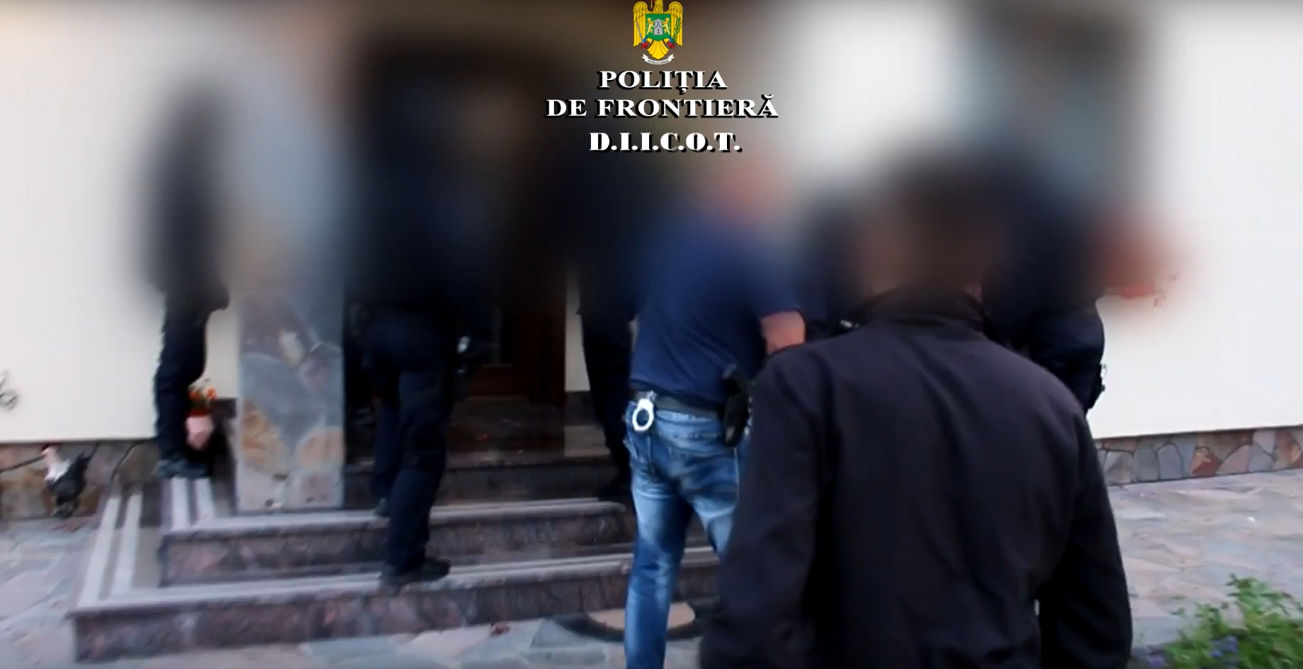 FOTO/VIDEO. Mega structură de crimă organizată, destrucurată. Polițist REȚINUT