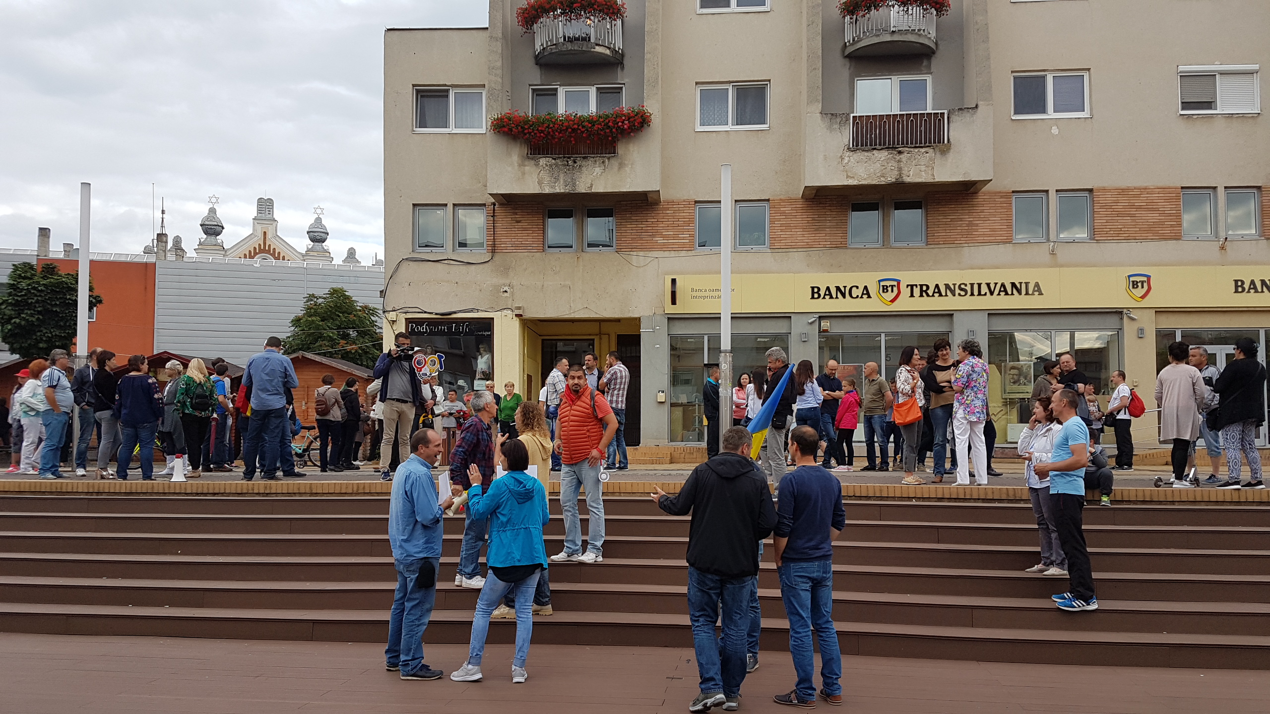FOTO/VIDEO. Un nou protest în centrul municipiului Satu Mare. Se cer alegeri anticipate