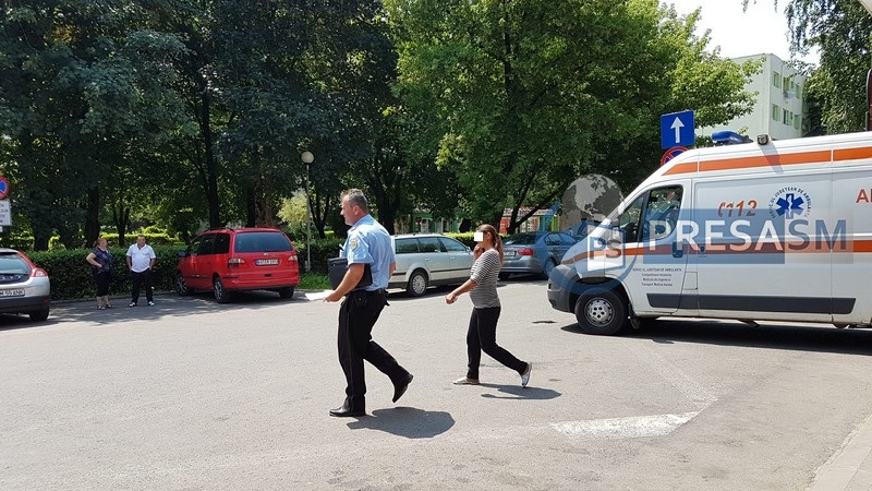 FOTO. Mama și bunica au abandonat un bebeluș în Spitalul Județean. Căutate de Poliție!