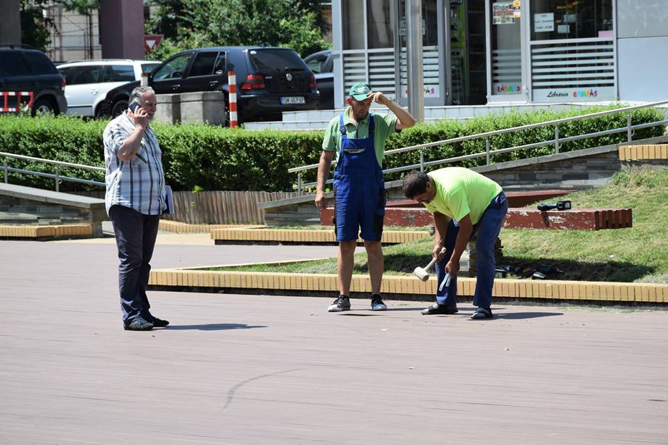 FOTO. Primăria roagă sătmărenii să nu distrugă "Groapa lui Gyuszi"