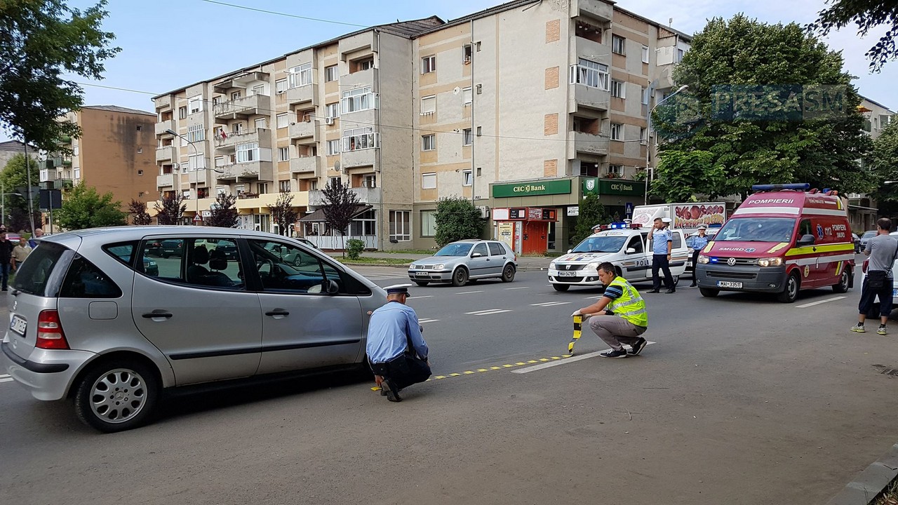 FOTO/VIDEO. Fetiță lovită de o mașină condusă de o femeie, în Micro 17