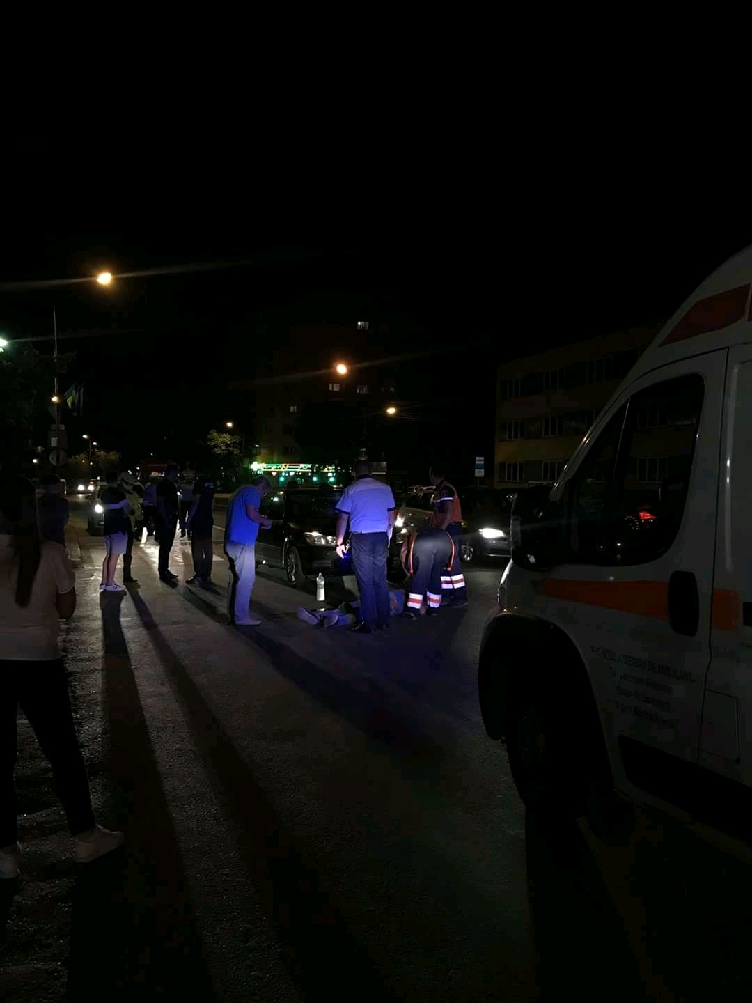 FOTO. Două persoane lovite pe trecerea de pietoni în Satu Mare