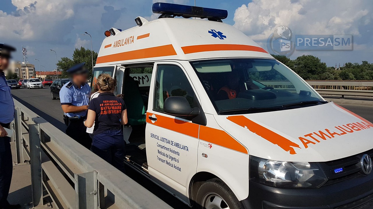 O femeie a încercat să se arunce de pe Podul Golescu! Intervenție de urgență
