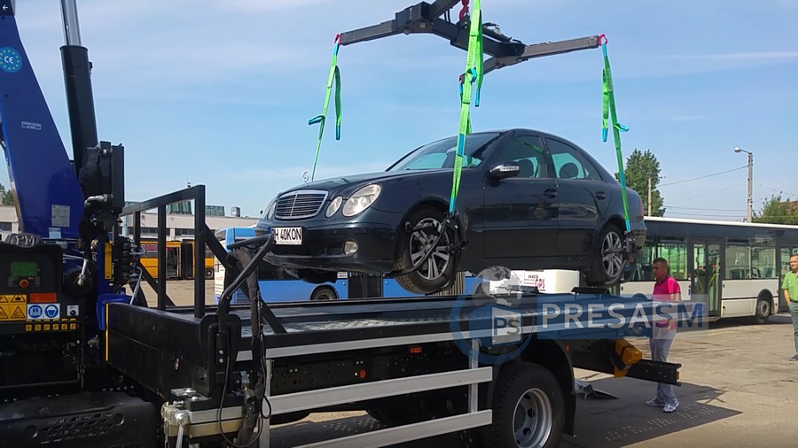 FOTO. Primăria Satu Mare: de luni se RIDICĂ mașinile parcate ilegal! Care sunt amenzile