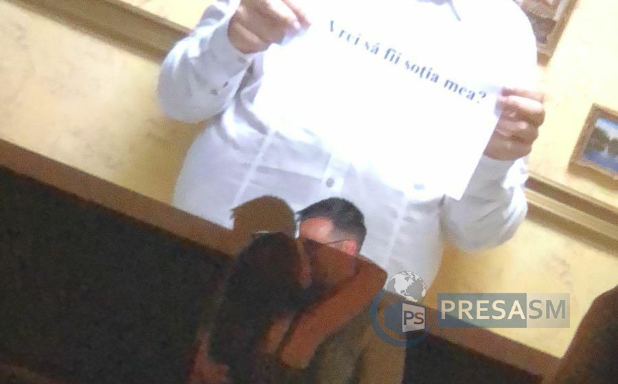 FOTO/VIDEO. Spectaculos! Un sătmărean și-a cerut iubita în căsătorie la...cinematograf