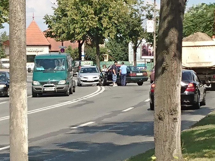 FOTO. Accident rutier pe Drumul Botizului, în municipiul Satu Mare