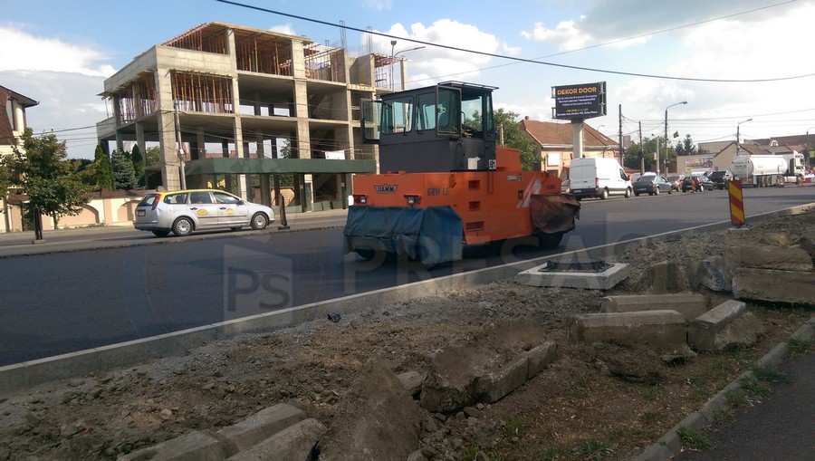 FOTO. Se asfaltează Podul Decebal. Lucrările sunt la final! Adio, calvar!