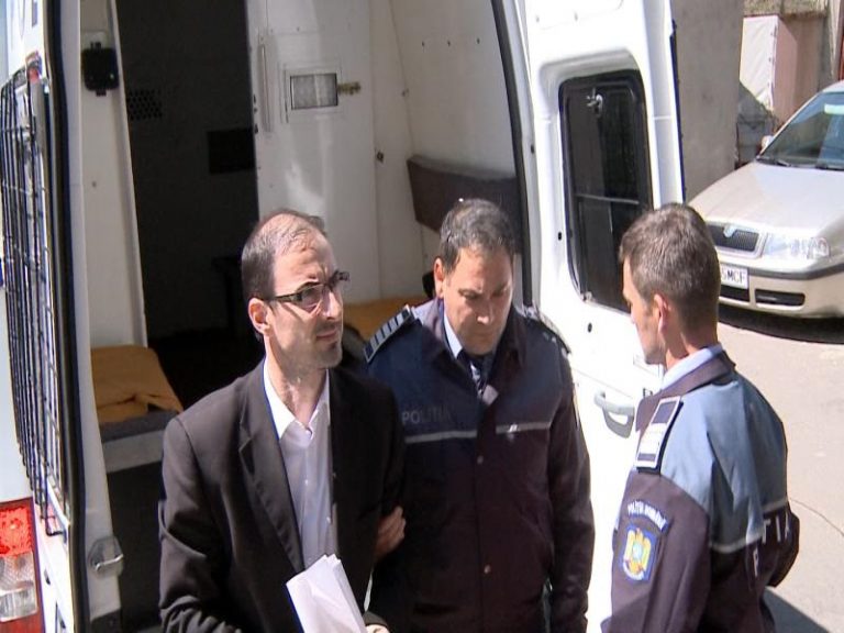 INCREDIBIL. După ce a fugit de poliție, comisarul Bota s-a mai ales cu un dosar penal!