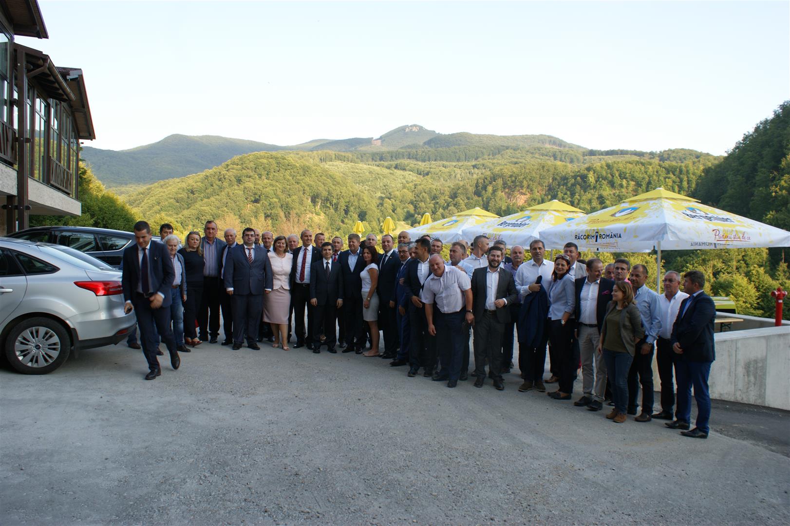 FOTOGALERIE. Turcii, invitați să investească în stațiunea de schi de la Luna Șes