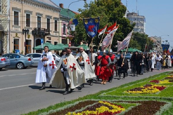 PROGRAM. Începe Festivalul Medieval! Defilare a cavalerilor în municipiul Satu Mare