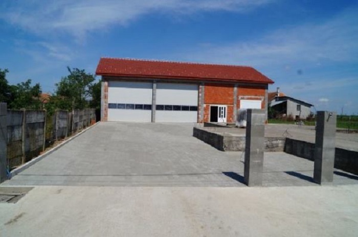 FOTO. A făcut bani în străinătate și a reinvestit în județ. Blocat de Primărie!