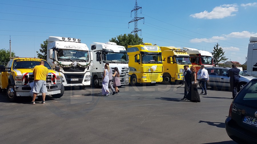 FOTO/VIDEO. Alai de nuntă cu TIR-urile în municipiul Satu Mare