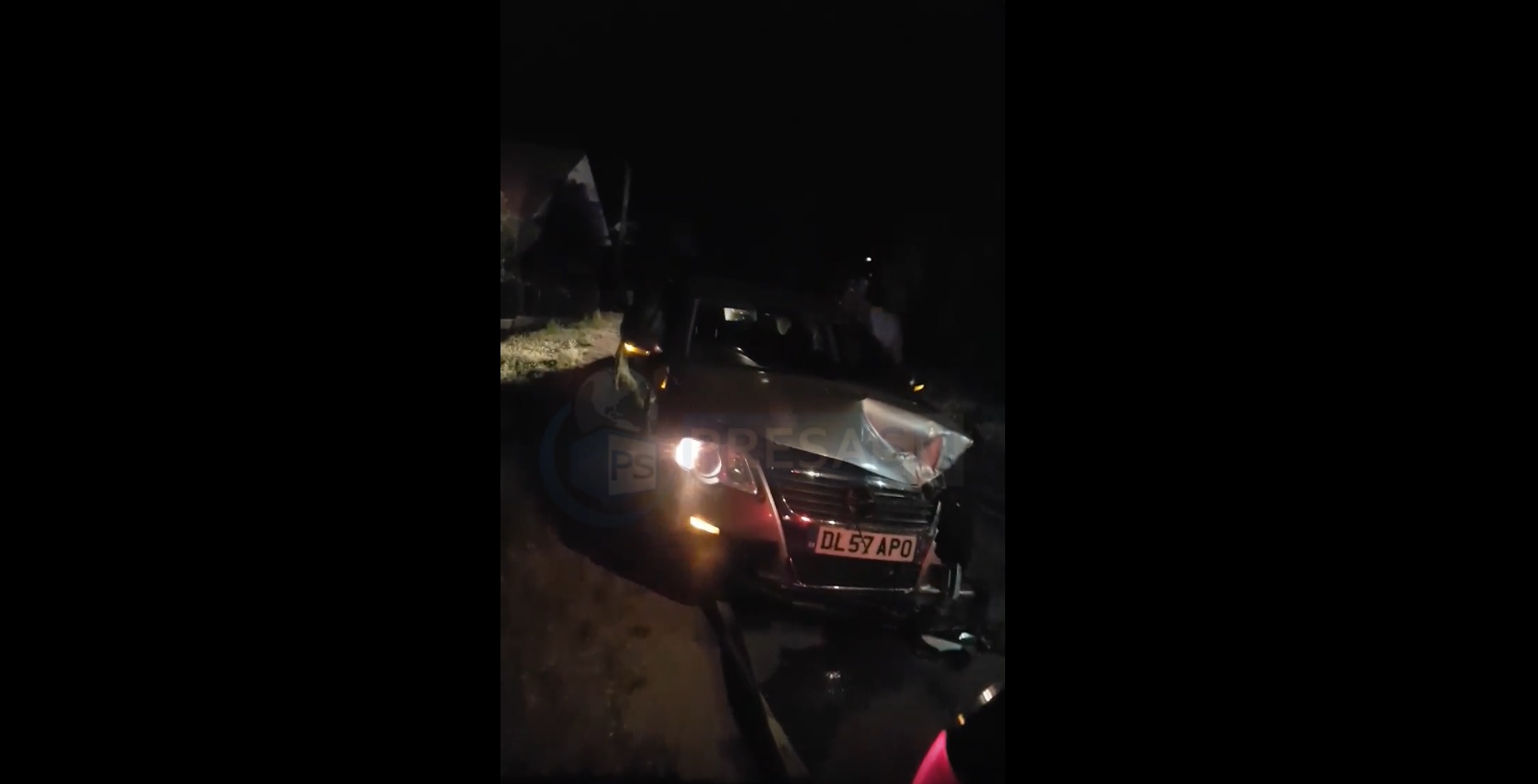 VIDEO. Accident frontal la Turț. A încercat să evite un câine și a intrat pe contrasens