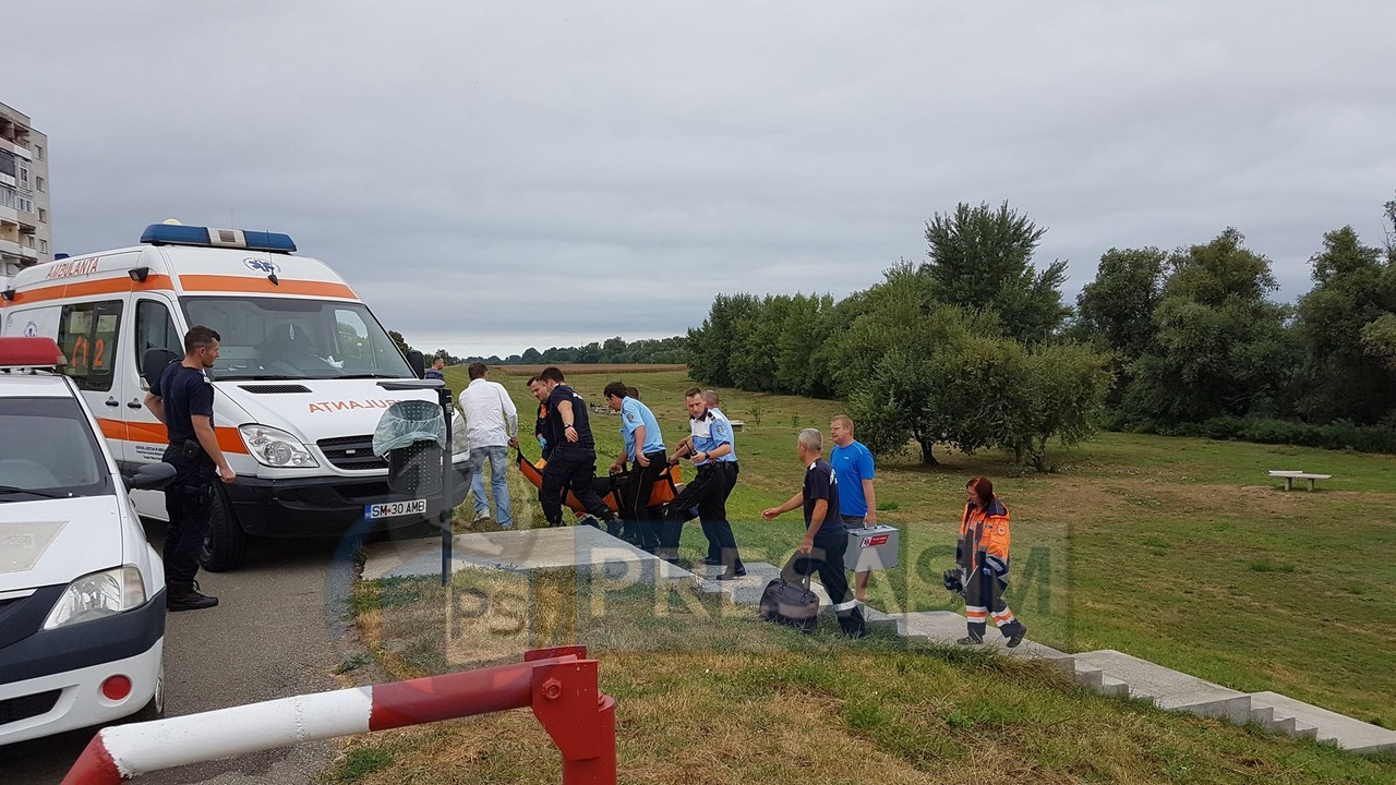 FOTO/VIDEO. Tânără salvată după ce s-a aruncat în Someș. Un sătmărean a intervenit