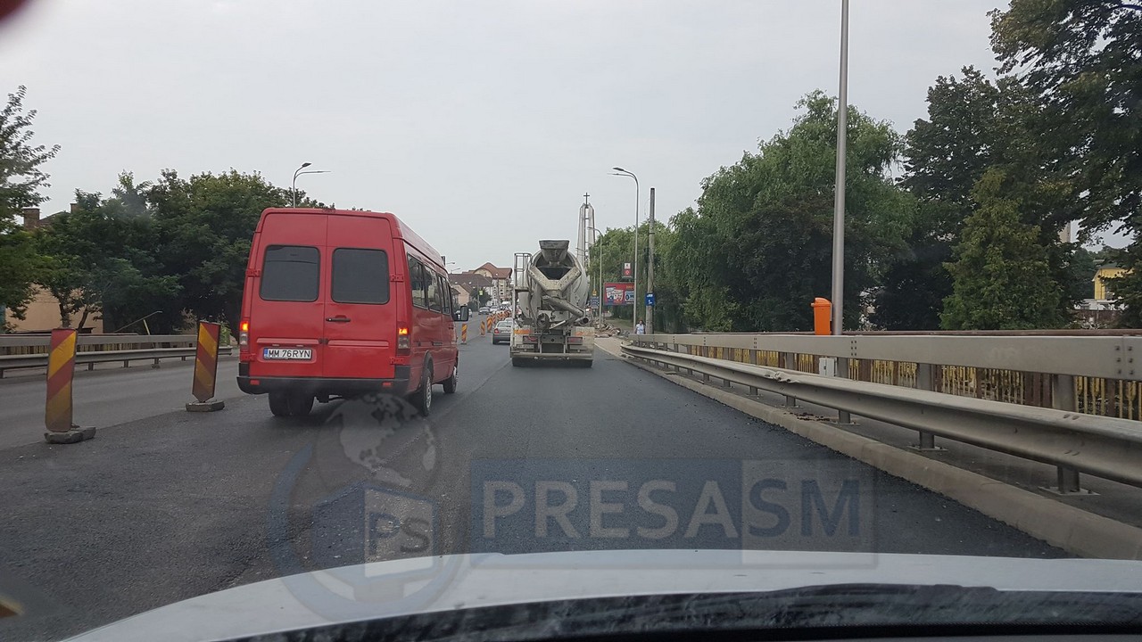 FOTOGALERIE. Coșmarul s-a încheiat. Traficul pe podul Decebal, reluat în totalitate