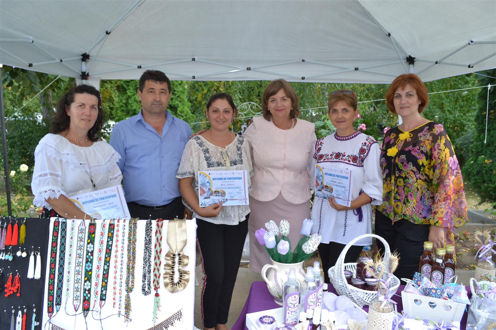 FOTO. Diplome de recunoștință. Ei sunt meșterii care păstrează tradiția în Oaș!