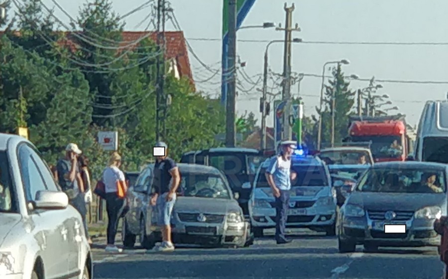 Accident în lanț pe B-dul Lucian Blaga. O persoană a ajuns la Urgențe