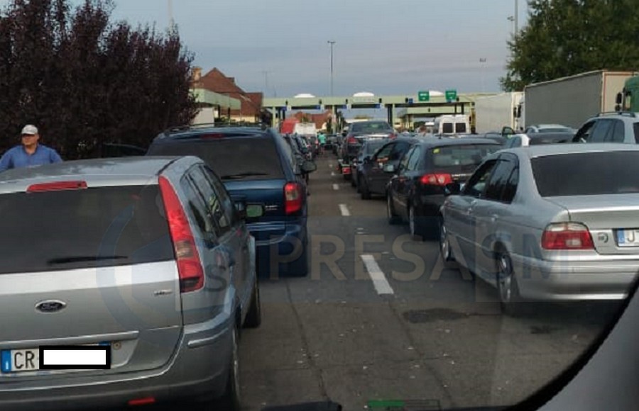 32 de sătmăreni s-au întors din Italia. Peste 300 au tranzitat vămile din județ. Cum s-au pregătit autoritățile