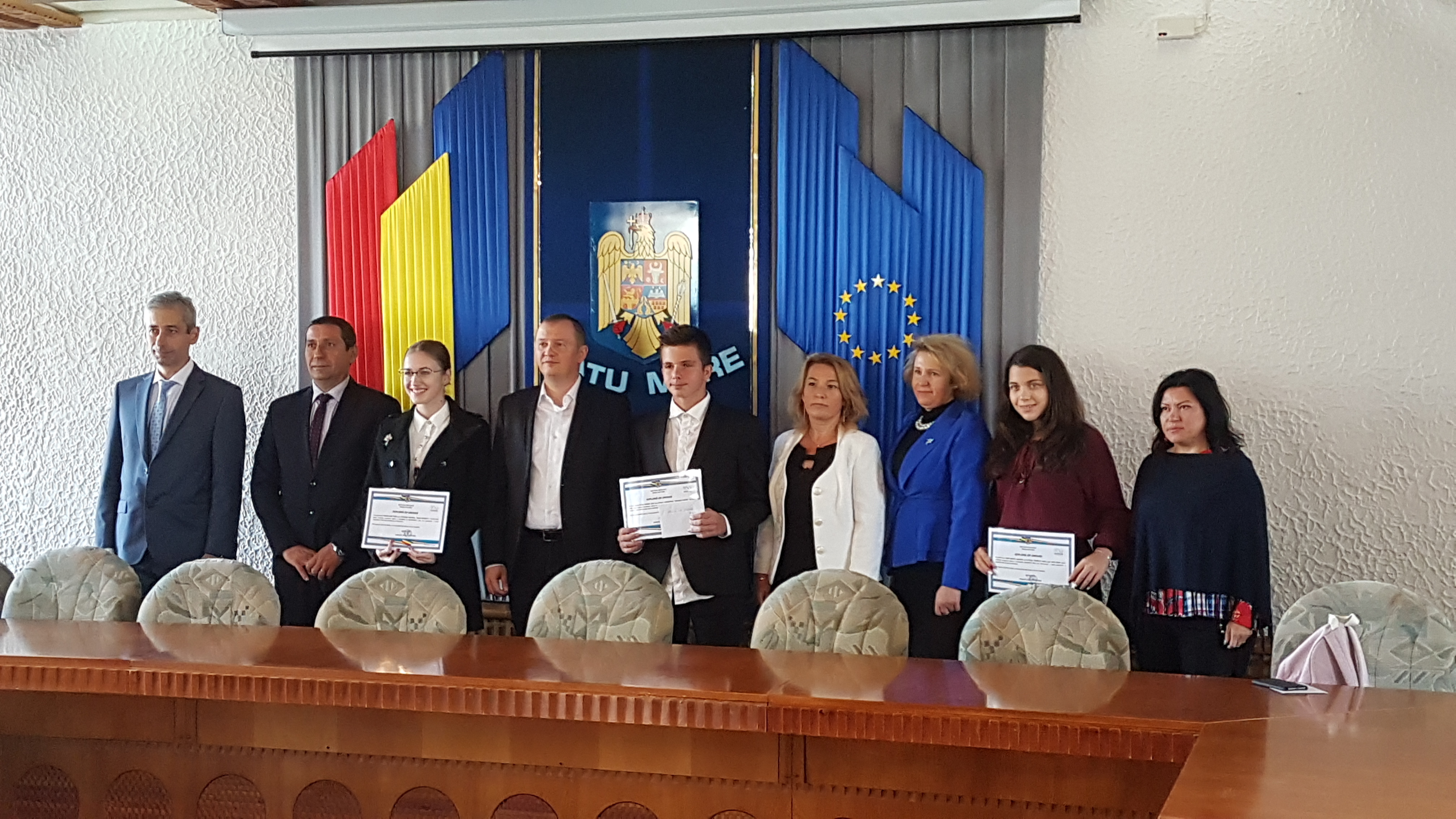 FOTO/VIDEO. Elevii de zece ai județului, premiați la Satu Mare