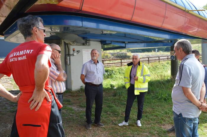 FOTOGALERIE. Oficial, se va schia la Luna Șes, în județ. Neoficial, mai greu!