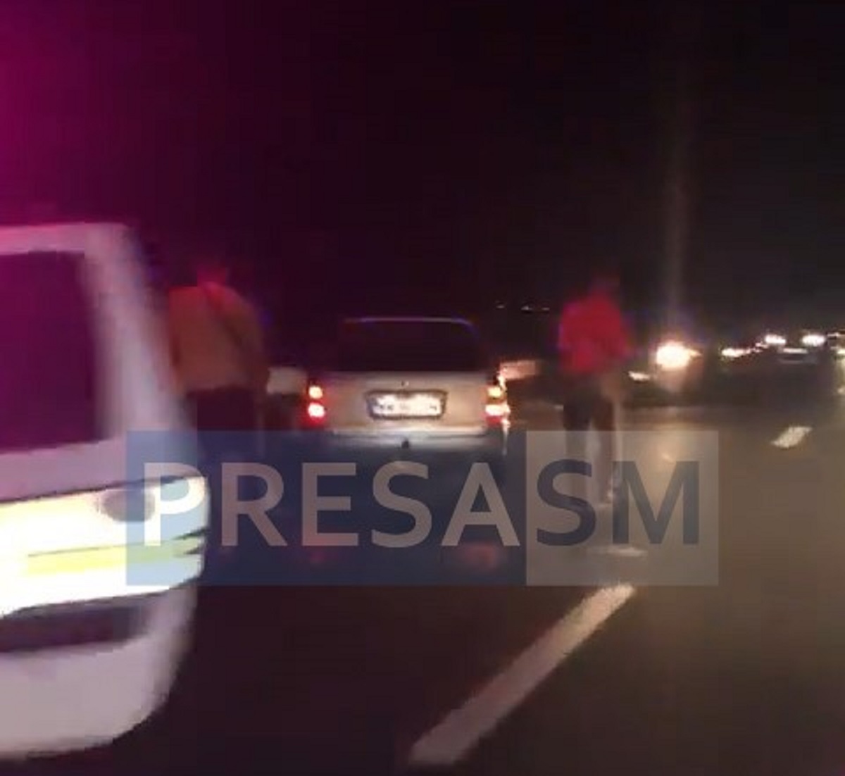 VIDEO. Accident cu victime pe DN19. Pe fondul neatenție, o șoferiță a intrat cu mașina într-un parapet