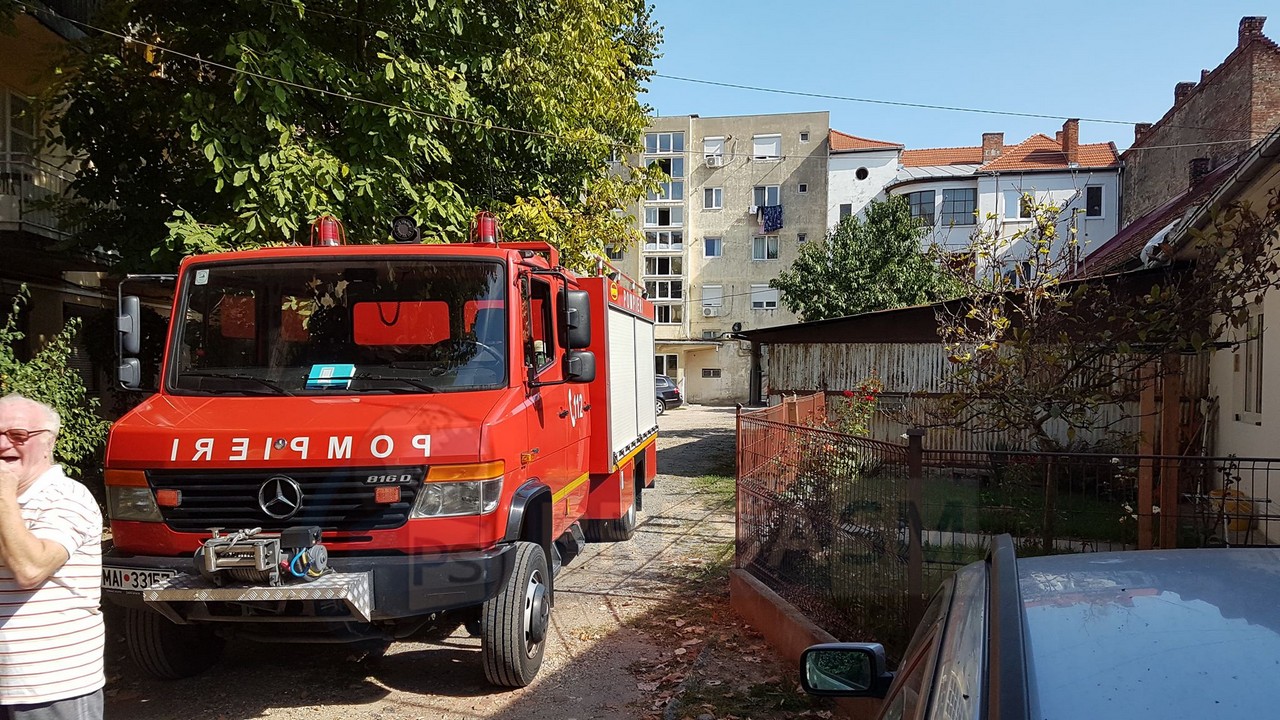 FOTO/VIDEO ALARMANT. Pericol de explozie în centrul Sătmarului. Acumulare de gaze într-un apartament