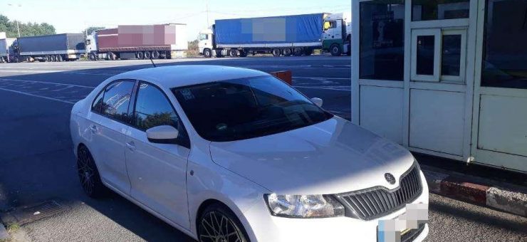 Cercetat pentru tăinuire după ce a încercat să intre în țară. Ce au descoperit frontieriștii