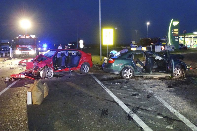 FOTO/VIDEO. Accident mortal în Ungaria. Doi români și-au pierdut viața