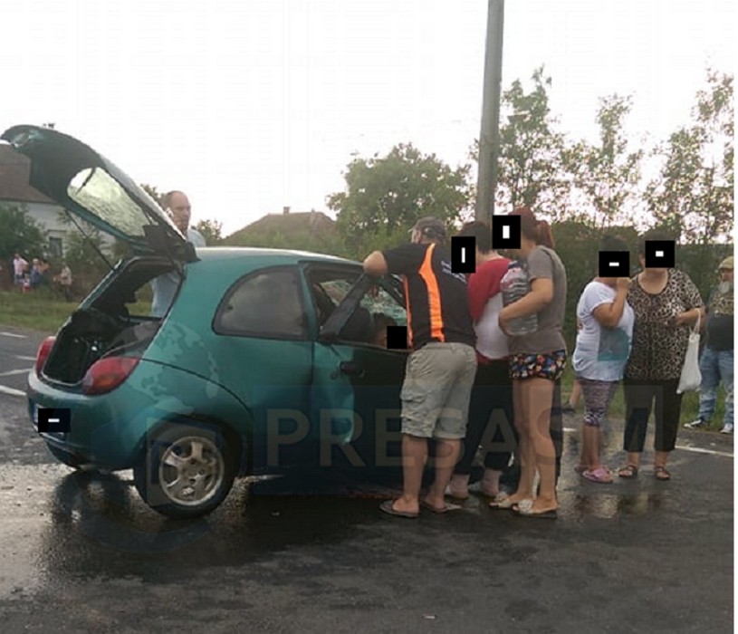FOTOGALERIE. Răni cumplite pentru un copil. Bunicul său a provocat un accident